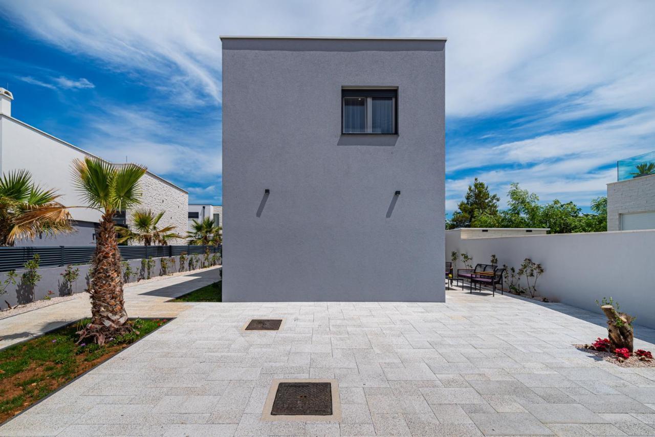 Villa Denis & Sabine Nin Exterior foto